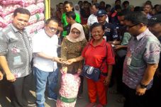 Kemendag Akan Turunkan...