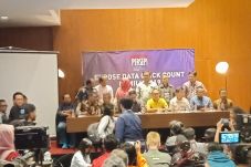 Jawab Tudingan Miring,...