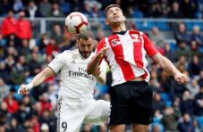 Hat-trick Benzema Tentukan...