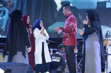 Hadiri Konser Amal Sabyan,...