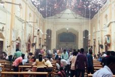 Ledakan Hantam 2 Gereja...