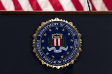 FBI Tahan Anggota Kelompok...