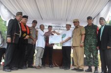 PLTA Batang Toru Jalin...