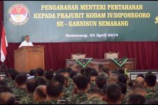 Menhan: Yang Jelek-jelekkan...