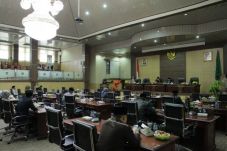 Menerima LHP Pertama...