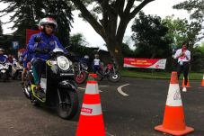 Bagi-Bagi Ilmu Aman...