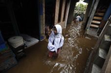 Banjir Kiriman Bendung...