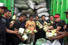 Polisi Amankan Lima...