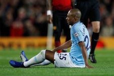Fernandinho Jadi Tumbal...