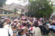 Relawan Jokowi-Maruf...