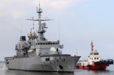 China Sebut Kapal Perang...