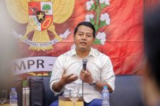 Selisih Suara Paslon...