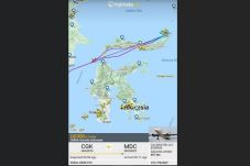Hujan Deras, Tiga Penerbangan...