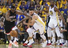 Warriors Curi Kemenangan...