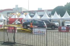Tampilan Keren dan Fitur...