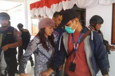 KPK Dikabarkan Tangkap...