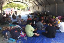 Banjir Belum Surut,...