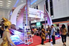Resmi Dibuka Gubernur,...
