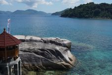 Batu Lepe, Ikon Wisata...