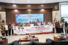 Makassar Kembali Raih...