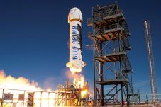 Blue Origin Sukses Uji...