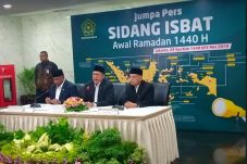 Menag Resmi Tetapkan...