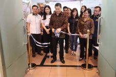 HT Buka MNC Healthcare...