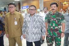 Mendagri Sampaikan Evaluasi...