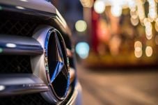 Mercedes-Benz Siap Lempar...