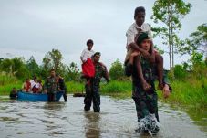 Perahu Sekolah Yonif...