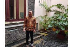 Pemkab Pasangkayu Hadiahi...