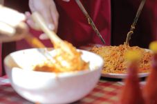 Meriahnya Lomba Makanan...