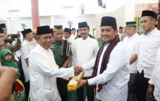 Bupati Banyuasin Minta...