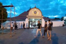 Masjid Gede Kauman Siapkan...