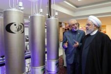 Prancis Serukan Iran...