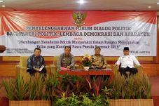 Kemendagri: Pengisian...