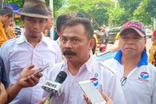 Demo KPU DKI Jakarta,...