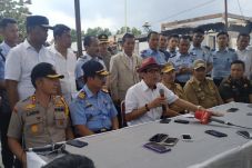 Datangi Rutan Siak,...