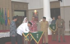 Gandeng KPK, Gubernur...