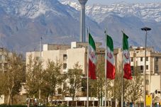 Iran: Kehadiran AS di...