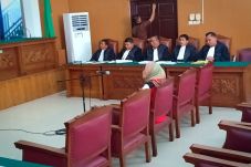 Hakim Pertanyakan Alasan...