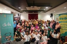 Do-It Beri Edukasi Finansial...