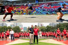 AirBadminton Bikin Bulu...