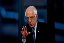 Sanders: Perang dengan...