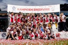Ajax Gelar Pesta Juara,...