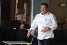 KPK Tetapkan Bupati...
