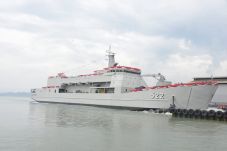 TNI AL Luncurkan Kapal...