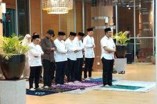 Gubernur NTB Jadi Imam...