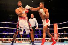Setelah KO Wilder, Breazeale...