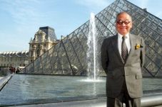 Arsitek Piramida Louvre...